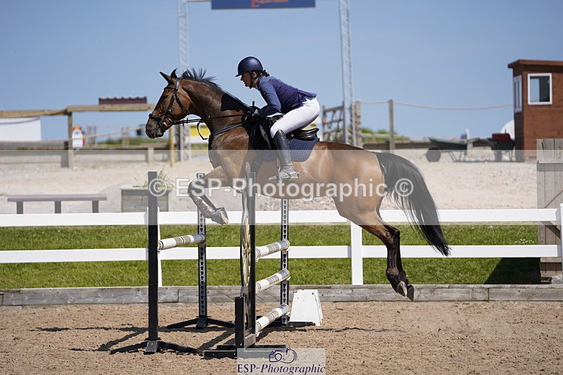 230527A-145836-04769 - Cls 23 1.05m Amateur Quali