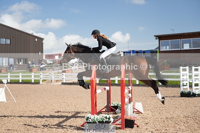 250329-105055-03742 - Cls 20 British Novice and 90cm