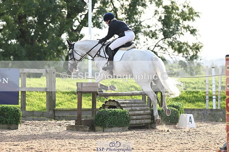 240913A-173246-05410 - Cls 19 Snr 1m Open Speed Derby