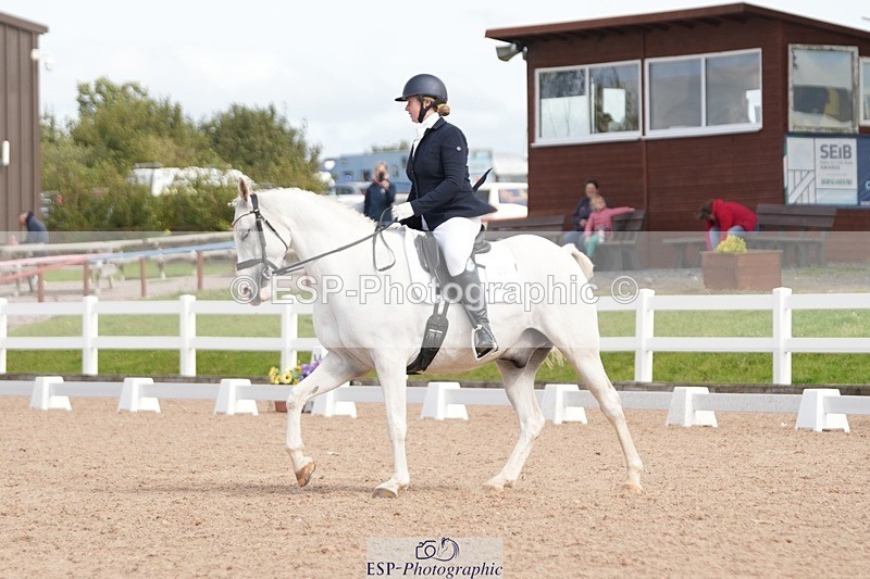 250906-130642-03513 - 065-Jessica.PerrySilver.Secret