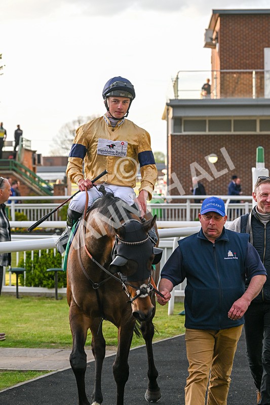 220425-Race 6-Perfectly Timed-9432 - Race 6