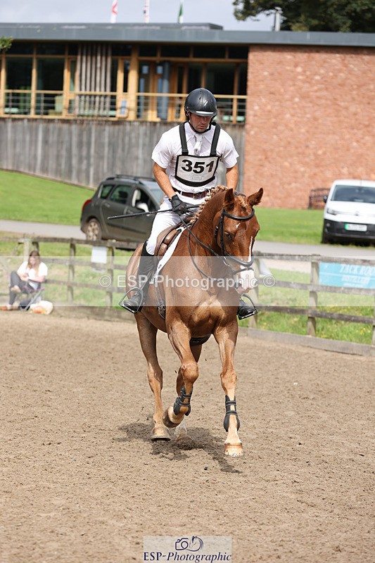 240804-102753-11074 - 351-Rupert_Batting-COOMBELAND_CEVIN