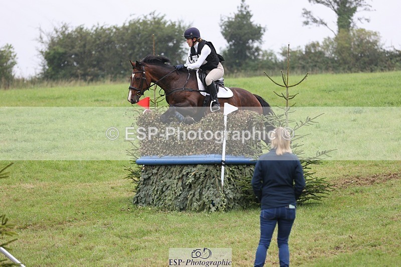 240901A-113521-07210 - 410-Octavia.Madden-NENAGH.II