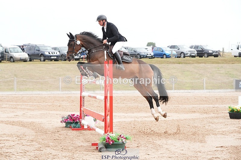 250718-111205-09935 - Cls 2, 3 Star Small Tour Break til End