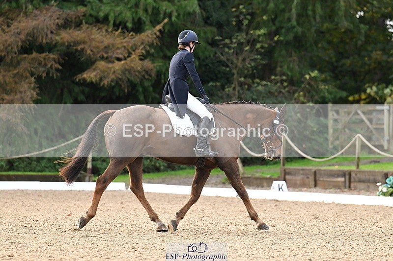 251023A-095346-01359 - B-124-Sophie.Lamb