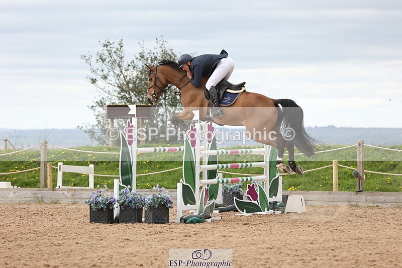 240419A-104401-06191 - Cls 2, 2 Star Small Tour 1.30m