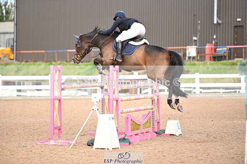 241023A-153513-01230 - Cls 5 Foxhunter and 1.20m Open