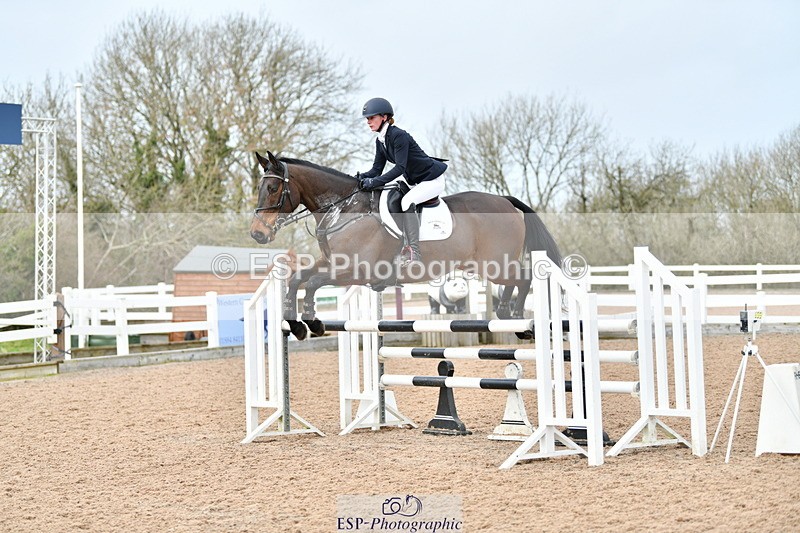 240124A-122651-00453 - Cls 3 Newcomers & 1.10m Open