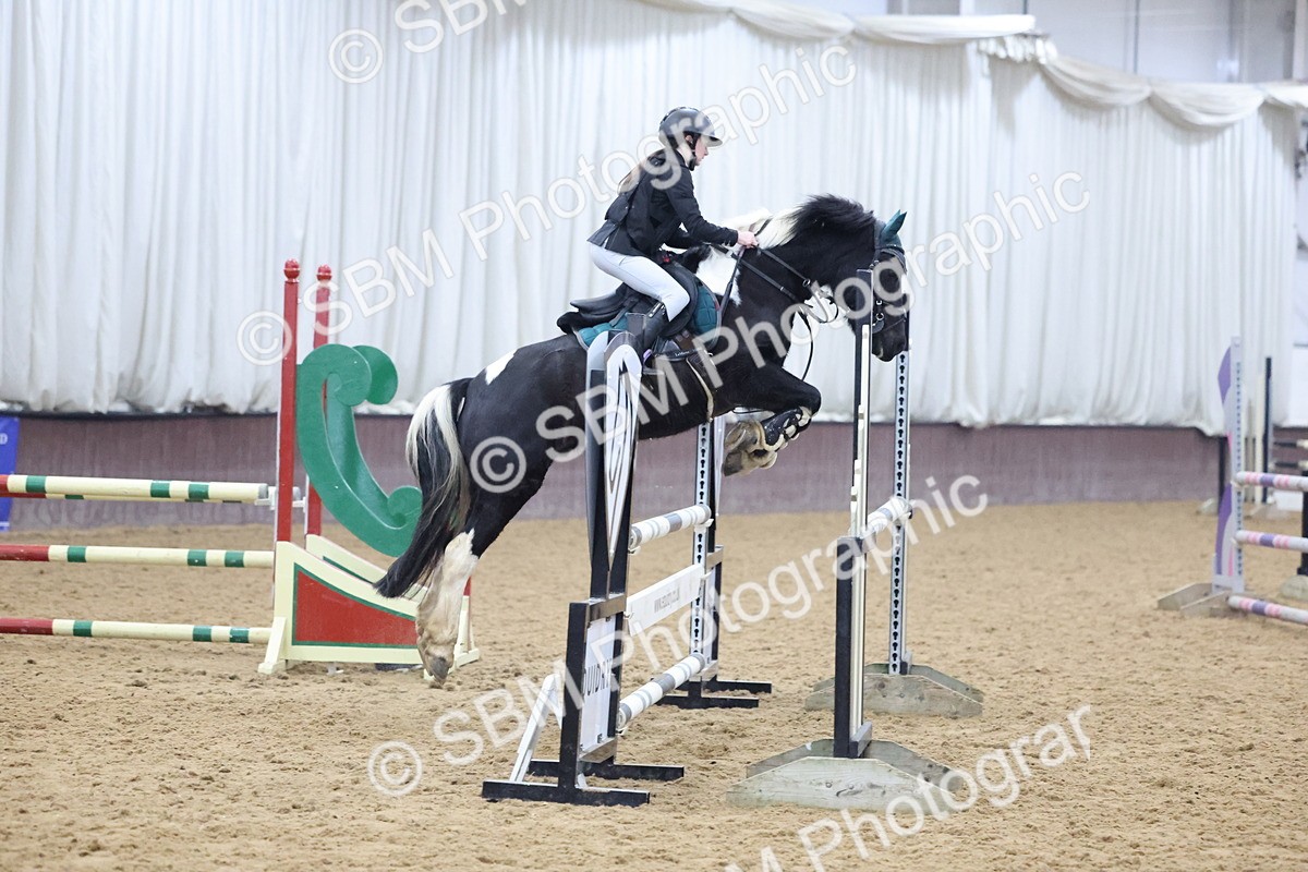 SBM_003361 - Class 11 - Blue Chip Pony Newcomers - 1.00m Open