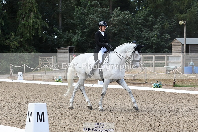 250809A-100024-02266 - 039-Jane.GilbyHugo.Holunder