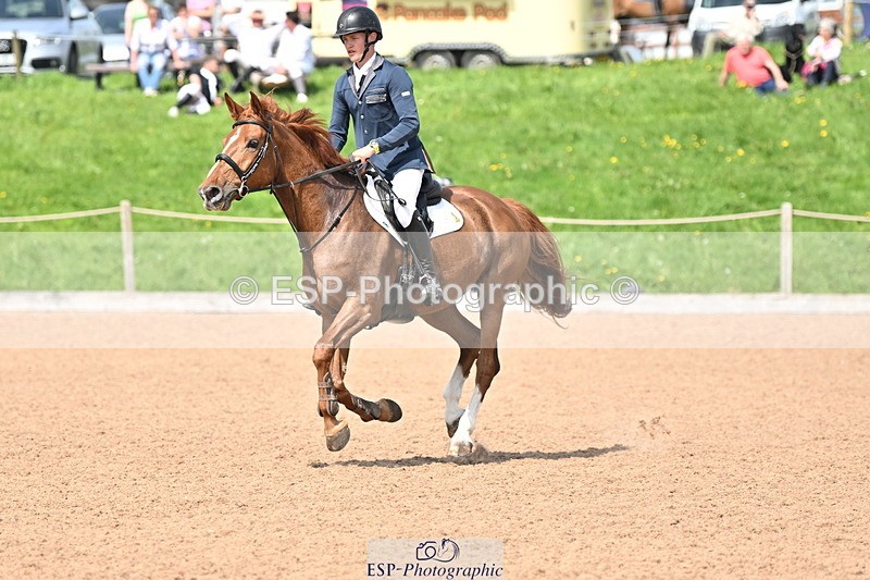 240510A-143625-08093 - Cls 23 Talent Seeker Inc 7yr old 14.10 to Finish