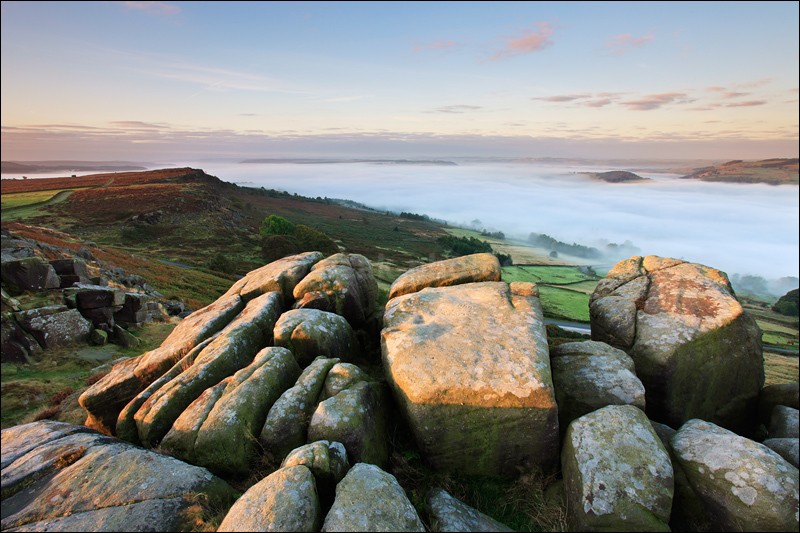 Sunrise over misty ground - Peak District | Dark Peak