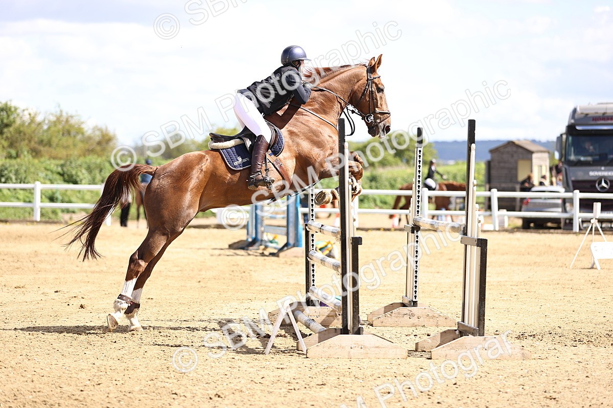 SBM_004262 - Class 17 - Senior Newcomers - 1.10m