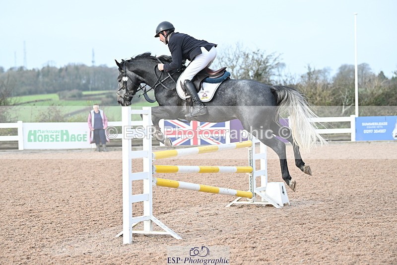 231208A-111814-00429 - Cls 4 Snr 1.05m Open