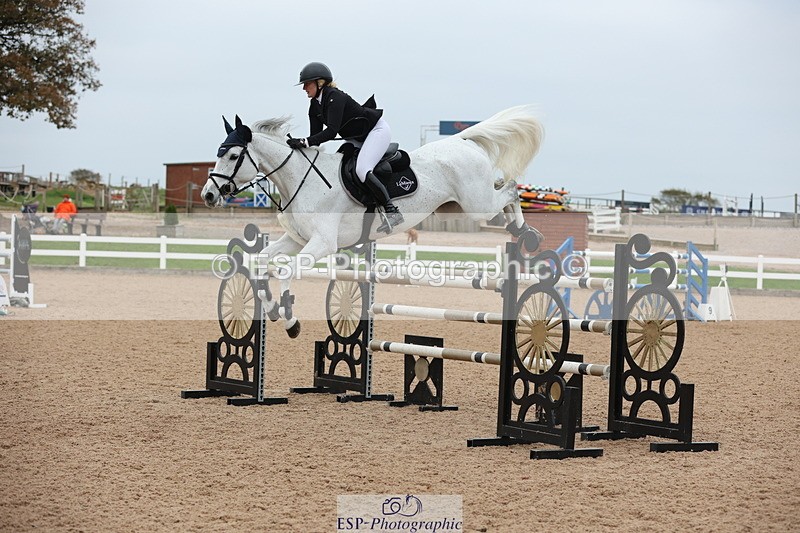 241101A-152340-02953 - FRI Cls 7 Blue Chip Grade B&C Jump Off