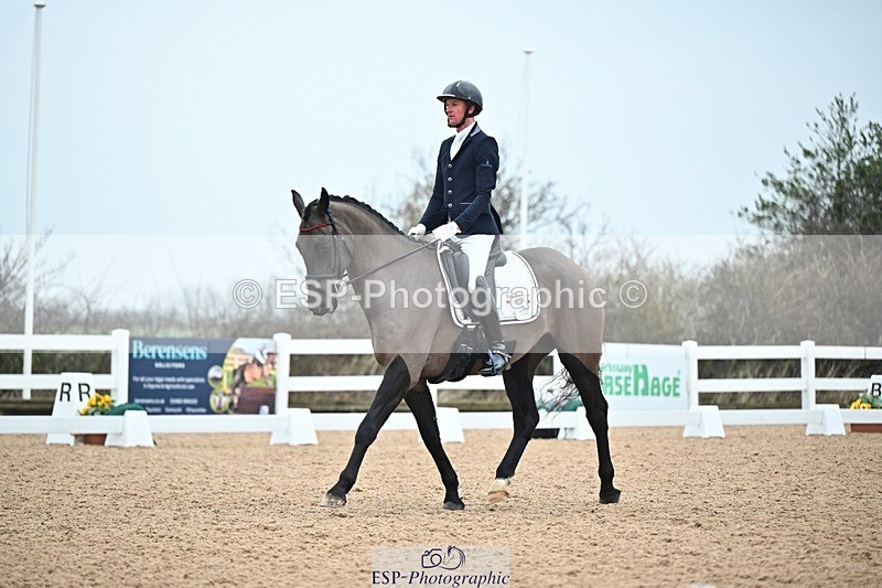 250214-115715-01207 - 132-Ben.James-Onyx.T