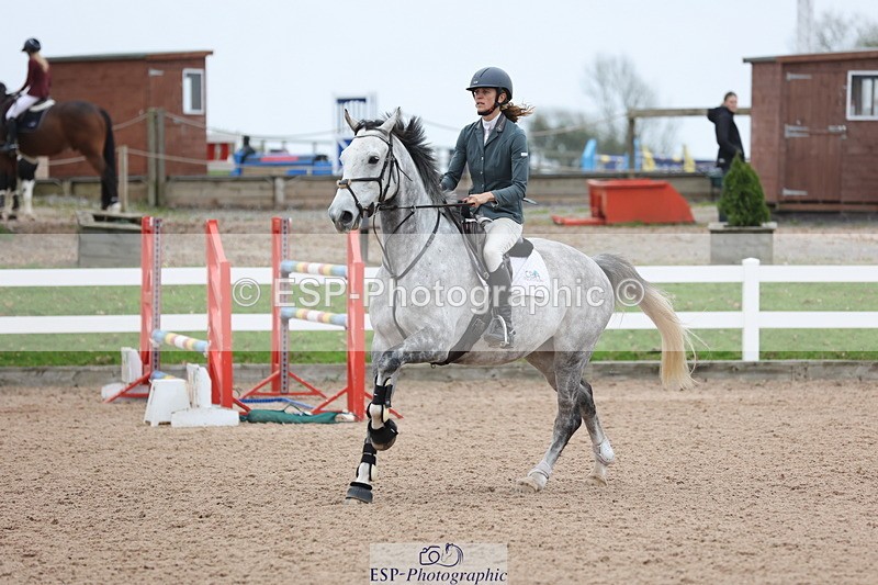 241101A-132442-02079 - FRI Cls 6 Foxhunter and 1.20m Open