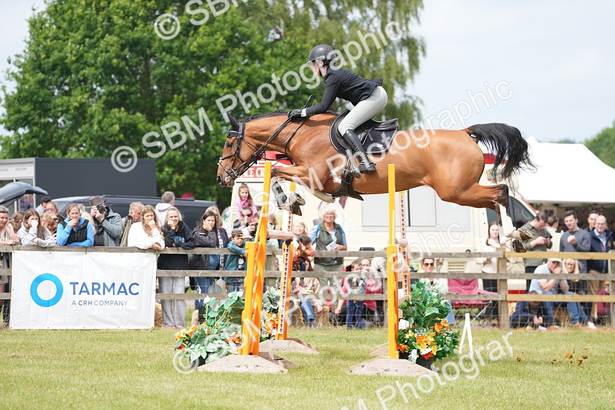 SBM_06504 - Class 202 - National 1.40m Open