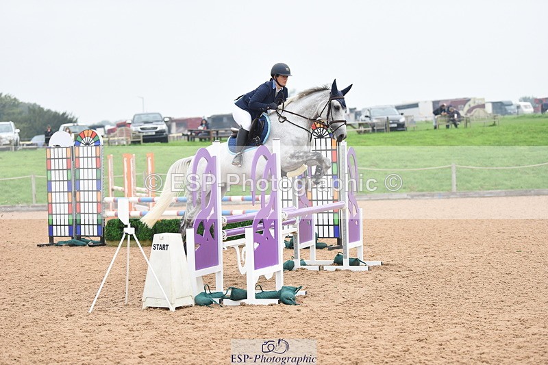 230916A-152432-05344 - Cls 18 Snr 95cm Derby