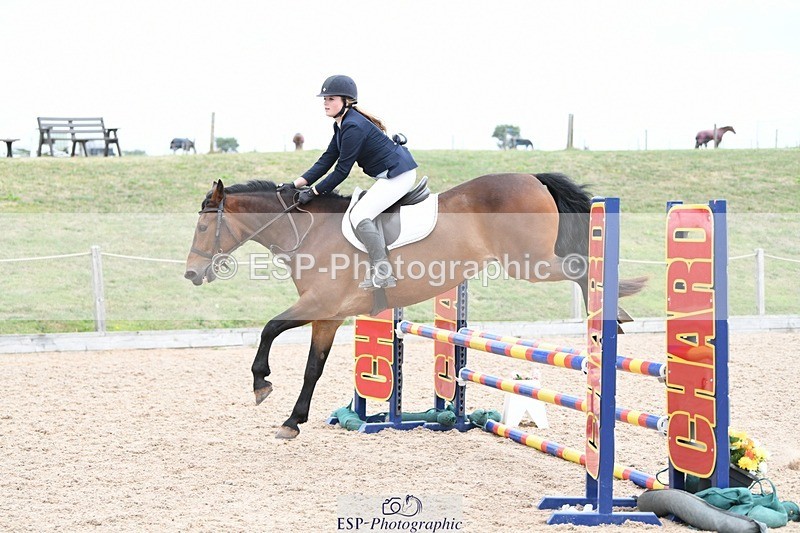 250807-111241-00504 - 90cm Round 1