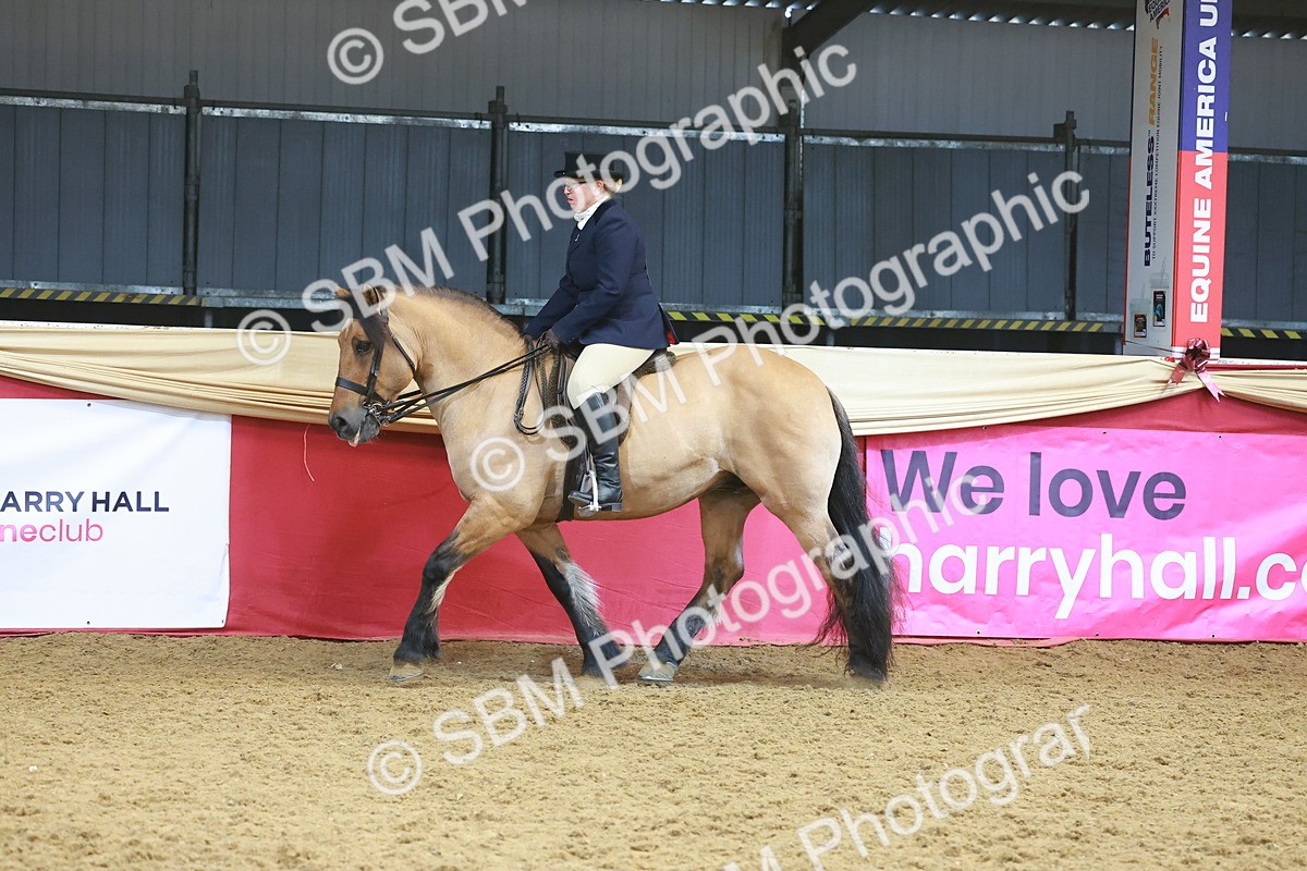 SBM_17731 - Class 952 - M&M Ridden Supreme Final