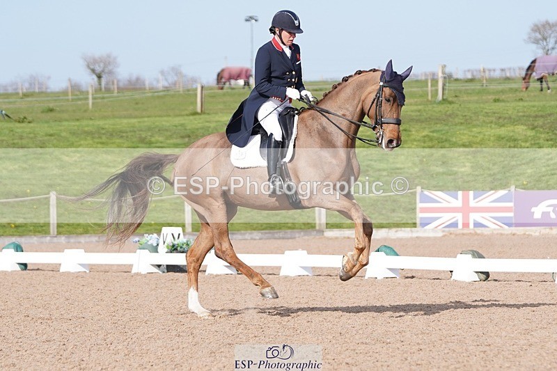 250404-162844-07719 - 138-fiona.bigwood-Donna.Bella