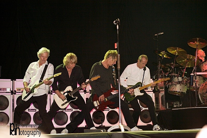 Status Quo - Glastonbury09 5723-2 - Status Quo