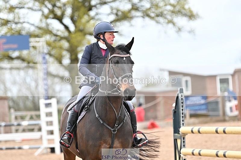 250414-120103-00751 - 1.10m Round 1