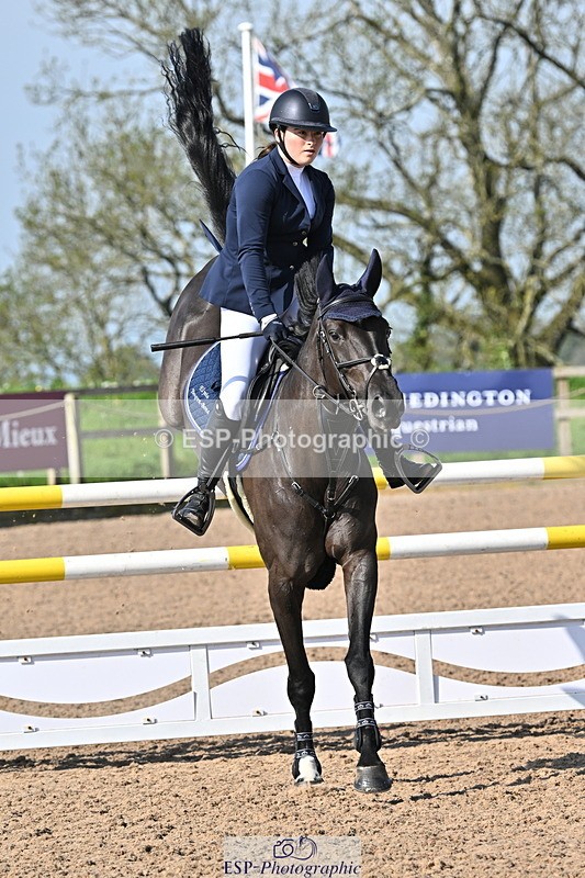 240509A-091116-00470 - Cls 8 Foxhunter