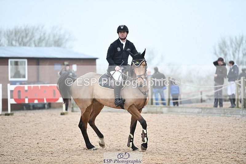 241102A-114059-04370 - SAT Cls 9 British Novice and 90cm Open