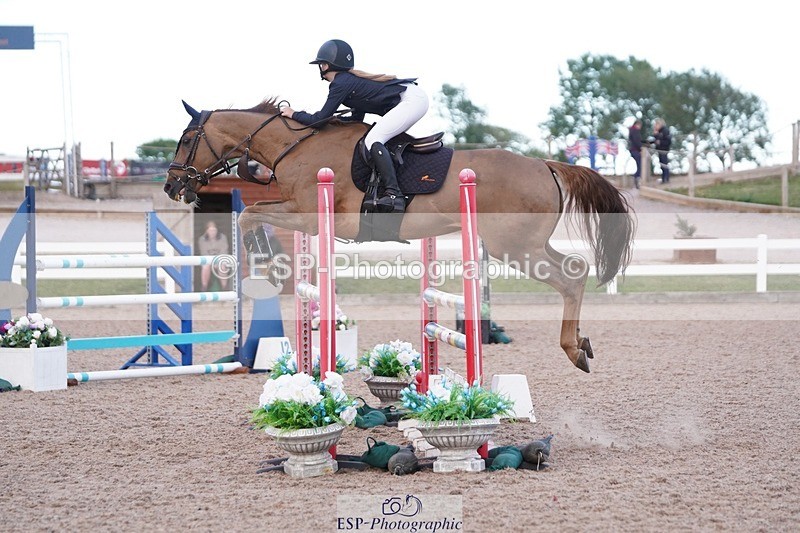 250627-200336-00572 - Cls 10+11 Children on Horses