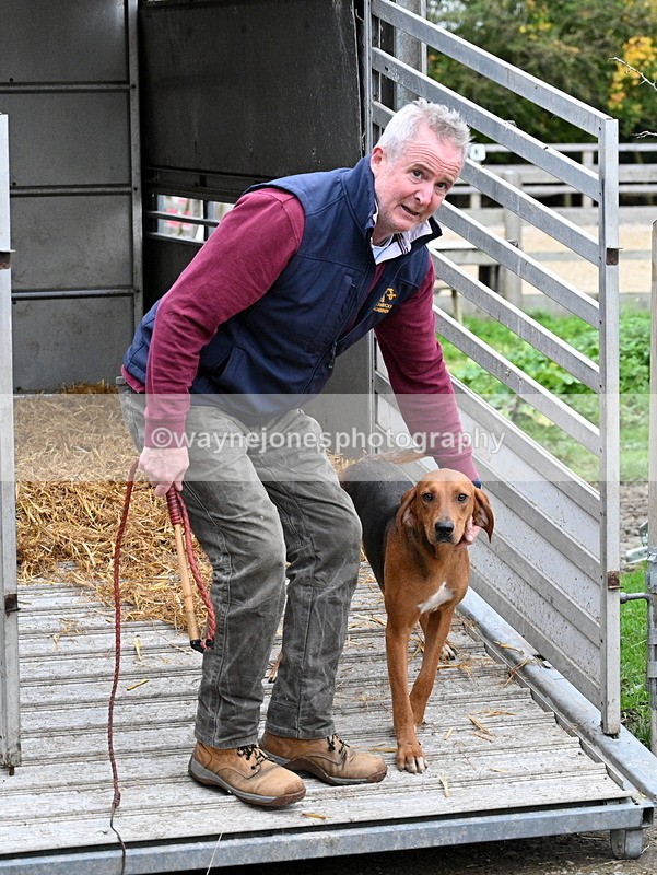WJ7_5937 - Berks & Bucks - Children's Meet - The Old Farmhouse – Steventon.