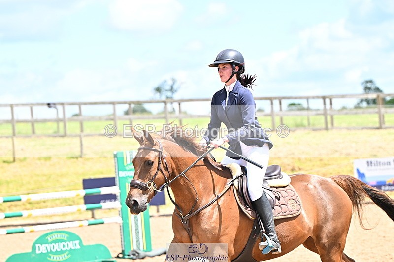 240608A-132031-02524 - Cls 4 Snr Newcomers and 1.10m Open