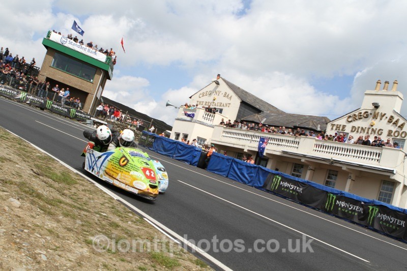 Patrick Giltenane / Aidan Browne Suzuki 2012 / Absol Engineering/Q8 Oil/Bush - Sure Sidecar Race 1
