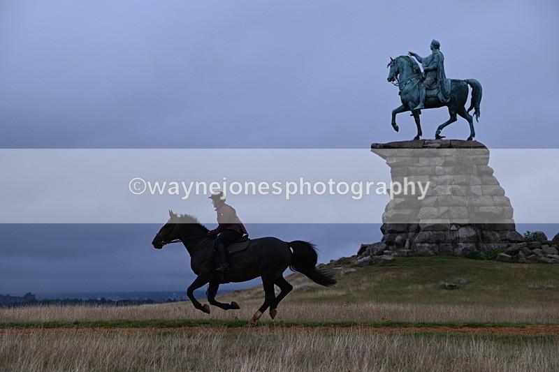 DSC_2537 - Time at Statue 12:34 to 12:56