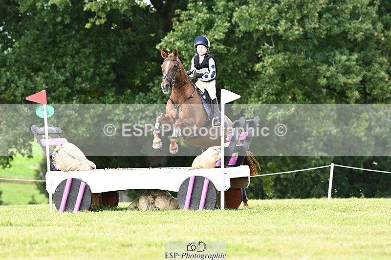 240825X-114428-32098 - 70cm XC 11.00 to 12.00