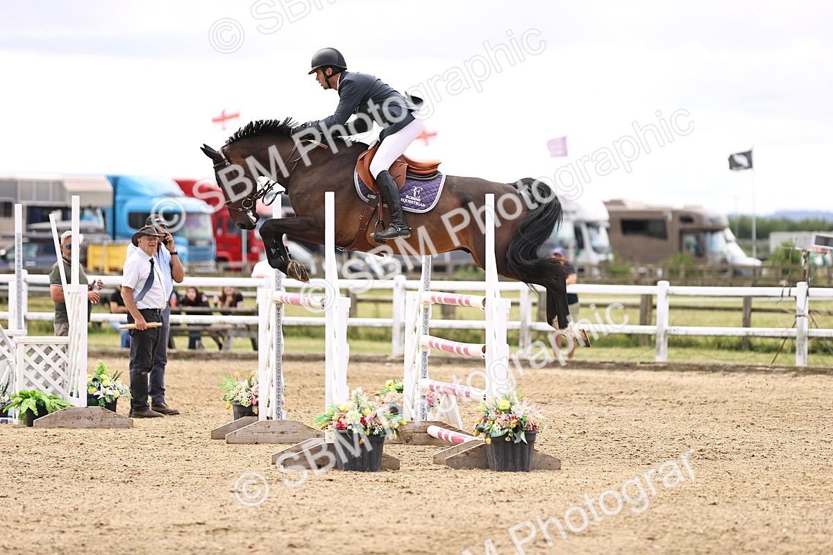 SBM_003439 - Class 22 - Senior Foxhunter 1.20m