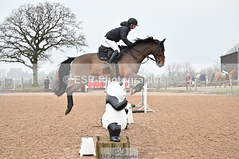 250122-143349-00664 - Cls 6 Foxhunter and 1.20m