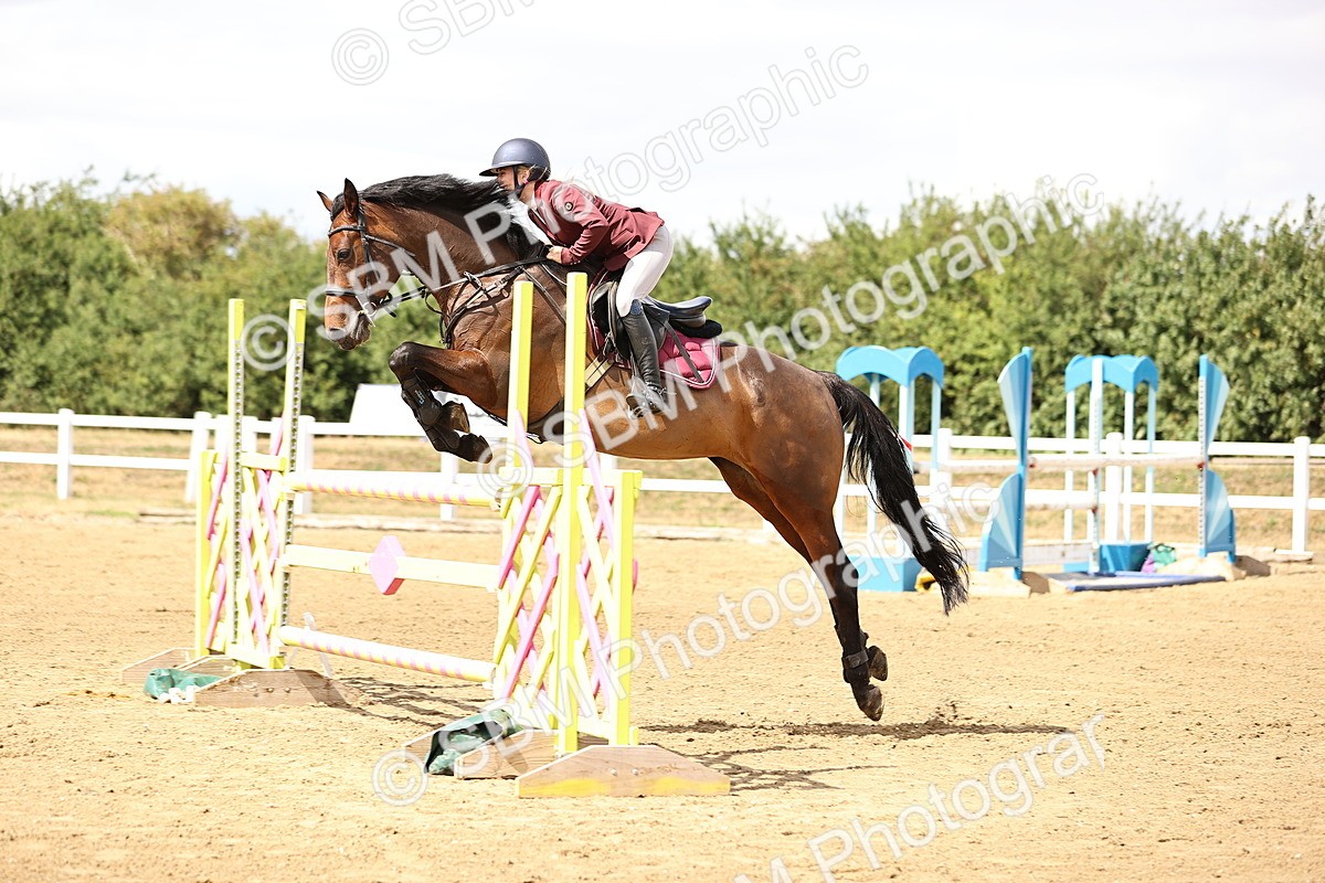 SBM_027028 - Class 13 - Senior Newcomers - 1.10m