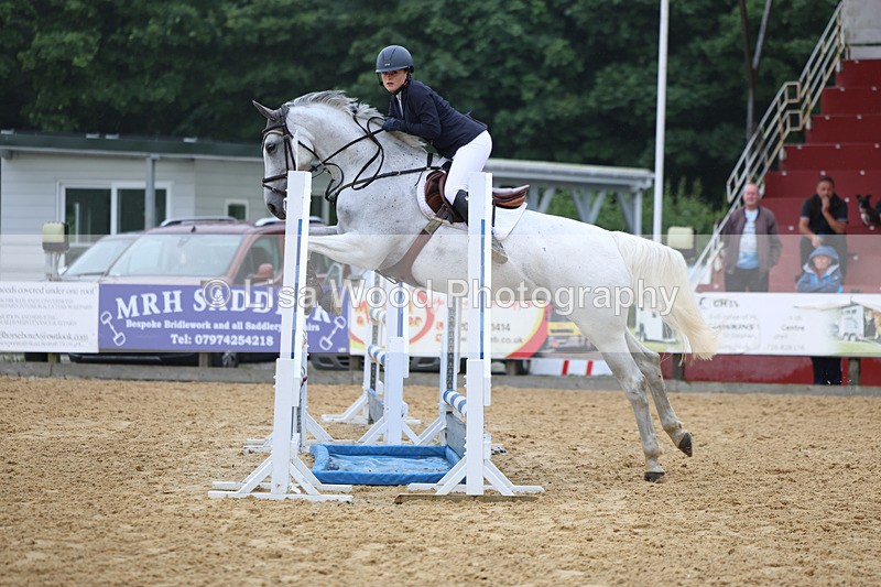 3E7A5449 - Class 4: Senior British Novice/90cm open