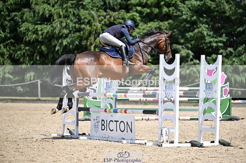 260705A-141354-20290 - Cls 52 Snr 1m 05 GP Jump Off
