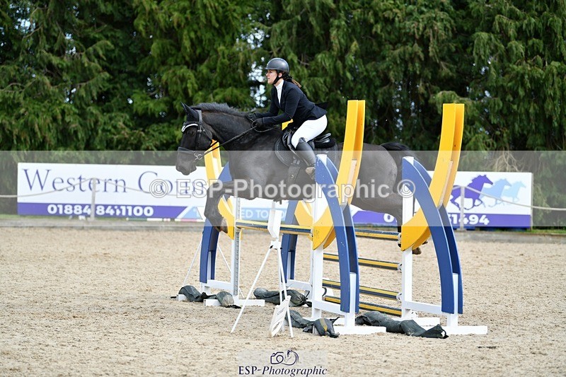 240324-124547-02662 - Cls 9 Snr 1.05m Open