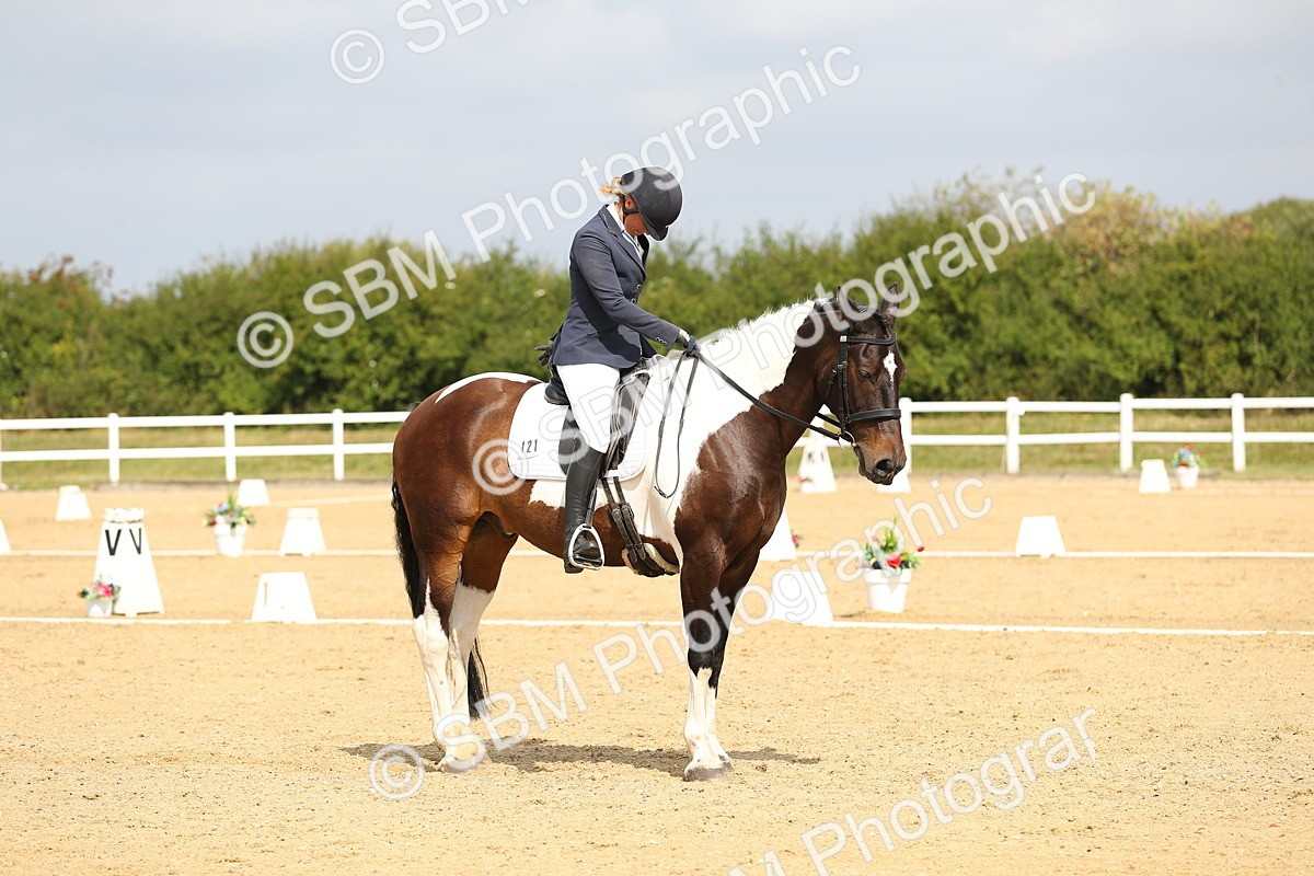 SBM_016398 - Class 13 - Novice 23 - 11.25-12.35