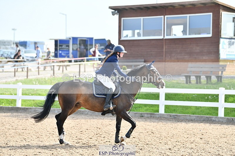 240511A-101511-11473 - Cls 28 95cm National Am Quali