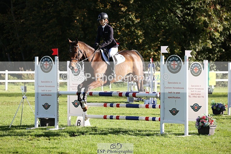 231022-104153-24685 - 605-SPORTSFIELD.U2-Katie.Corbin-TrotUp+SJ