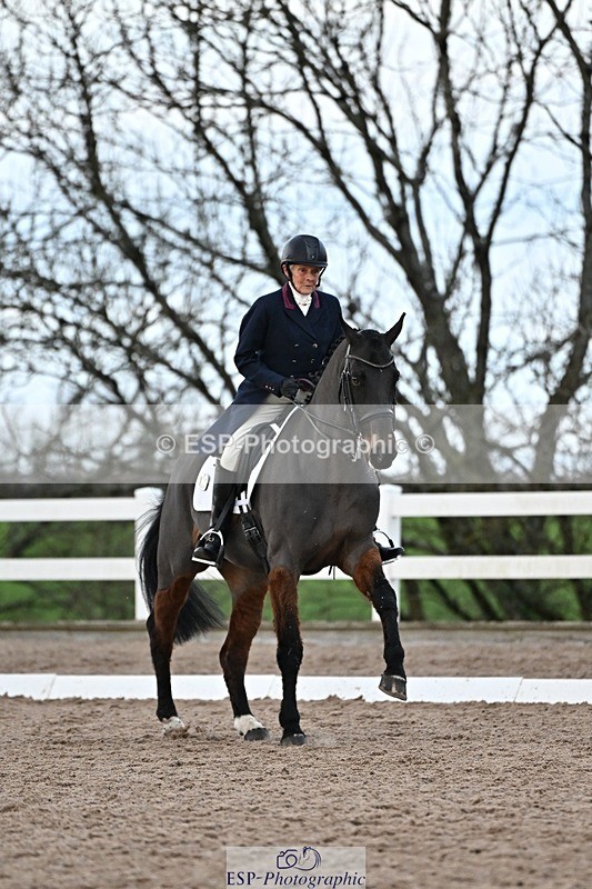 241214-152558-03226 - 123-Susan.Lanz-Wellshead.Foxtrot