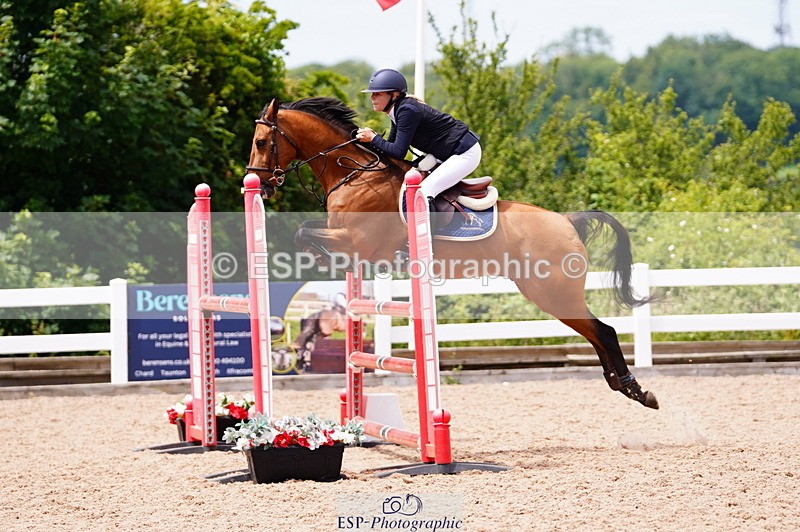 240629A-125322-05486 - Cls 18 Newcomers and 1m Open