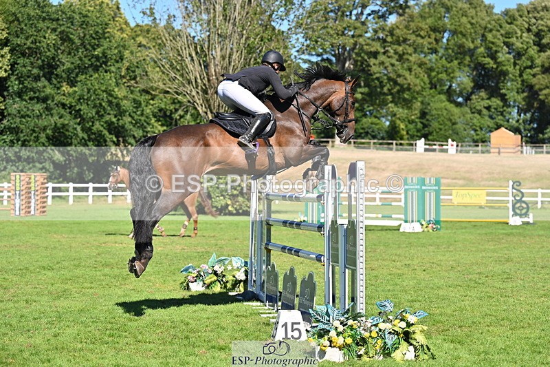 260704A-164532-16239 - Cls 33 Snr Fox Jump Off and Pres