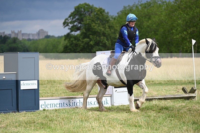 WJ6_2710 - Time at Jump 11:06 to 11:40