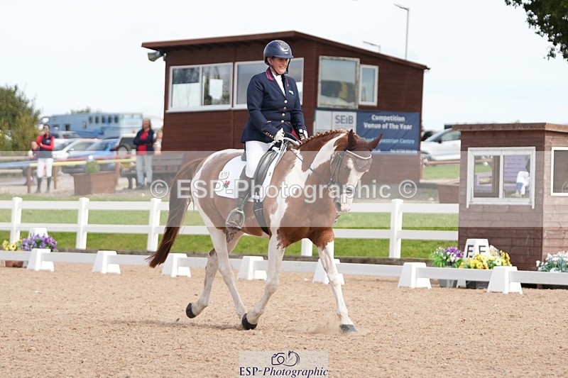 250906-131608-03565 - 016-Sarah.canningJohnny.Knoxville